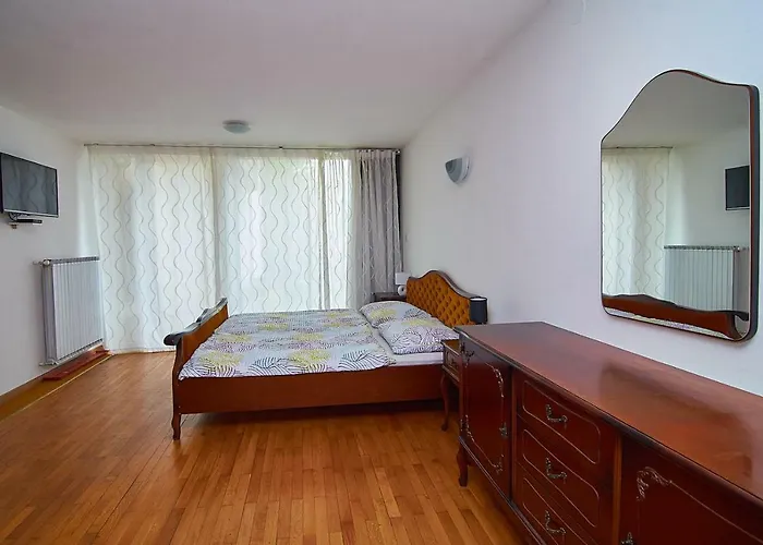 Emona Apartman *